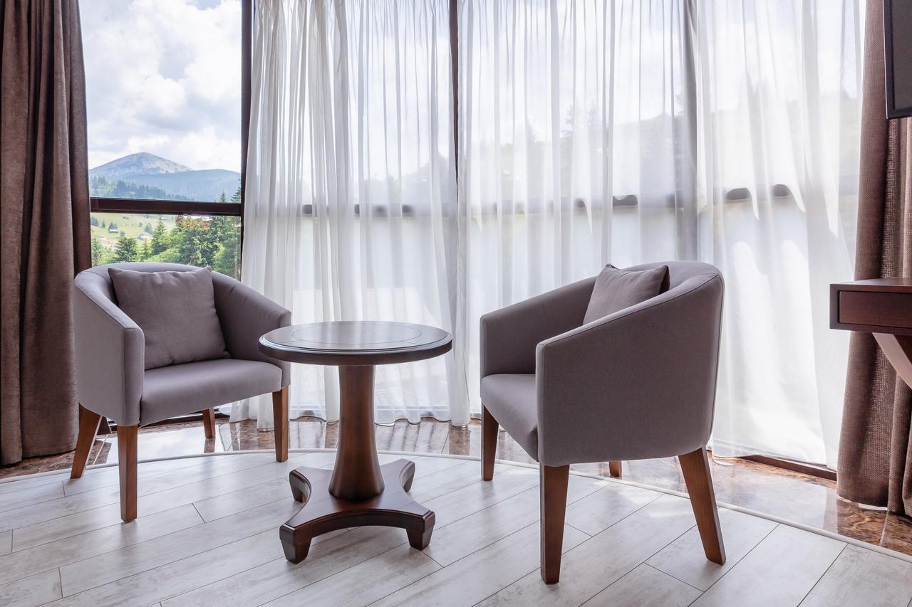 Carparosa Hotel Bukovel Bagian luar foto