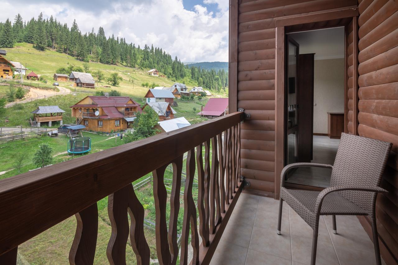 Carparosa Hotel Bukovel Bagian luar foto